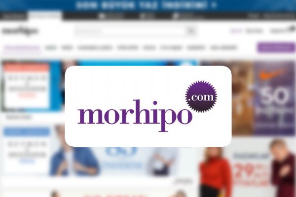 Morhipo ürünleri için 'influencerlar' kamera karşısında