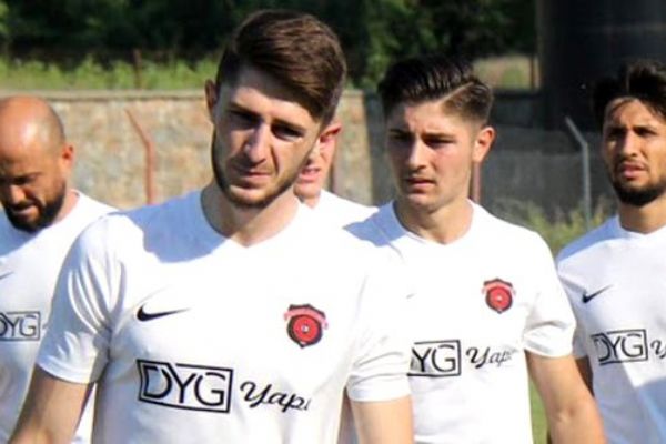 Fenerbahçe orta sahasını takviye ediyor