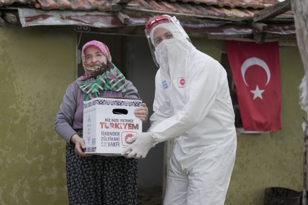 Türkiye Petrolleri ve İskender Zülfikari Vakfı'ndan gıda yardımı