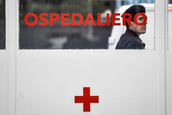 İtalya'da Kovid-19'dan ölenlerin sayısı 30 bin 560'a yükseldi