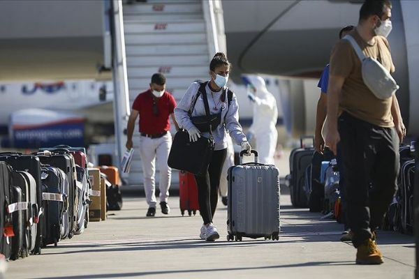 Kuveyt ve Cezayir'deki 354 kişi Türkiye'ye getirildi