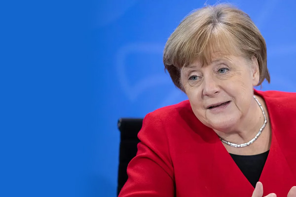 Merkel'i Hitler ile karşılaştırmıştı! İstifa etti