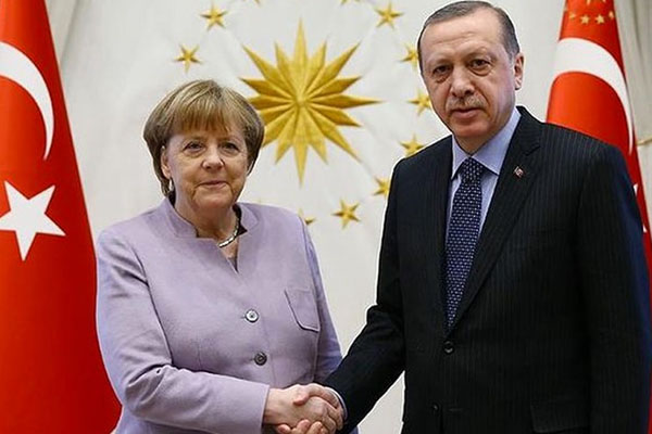 Cumhurbaşkanı Erdoğan, Merkel ile telefonda görüştü