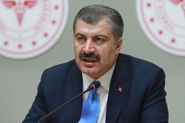 Bakan Koca'dan önemli uyarı: Yakın mesafede maske yetmez