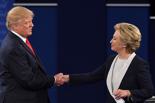 ABD'yi karıştıran seçim iddiası: Rusya, Trump'ın değil, Clinton'ın kazanmasını istedi