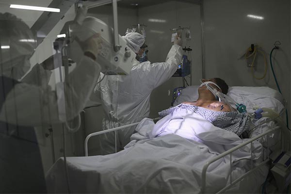 Koronavirüs ülkeye kabus gibi çöktü!