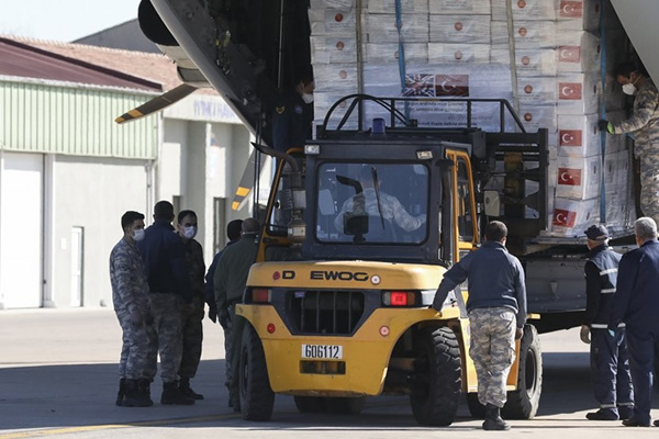''80 ülkeye tıbbi yardım yaptık''