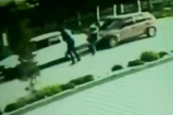 Oğlunun ölümüne neden olduğunu iddia ettiği kişiyi vurarak öldürdü