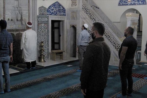 Batı Trakya'da camiler yeniden ibadete açıldı