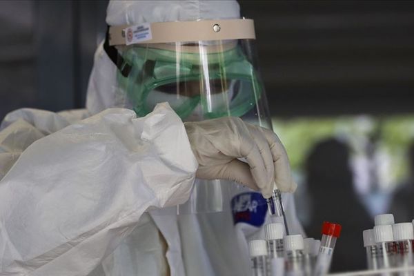 Van'da taziye evinde bir araya gelen 12 kişinin Kovid-19 testi pozitif çıktı