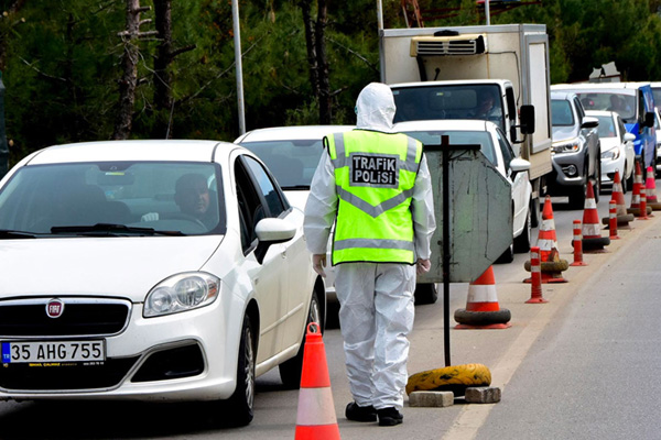 Şehirlerarası seyahat kısıtlaması uzatıldı