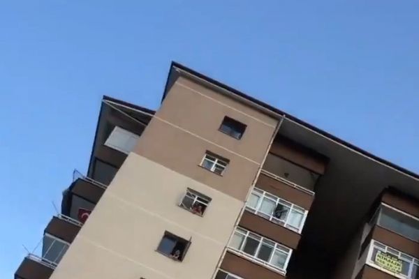 Ankara Batıkent'te köpek besleyen kadına saldırı