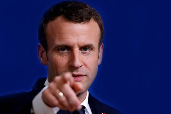 Macron'un partisi parlamentoda çoğunluğunu kaybetti