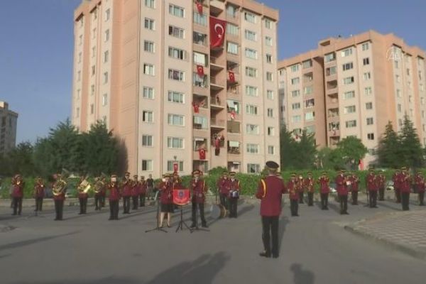 Jandarma Genel Komutanlığı Bandosu 19 Mayıs etkinlikleri için konser verdi