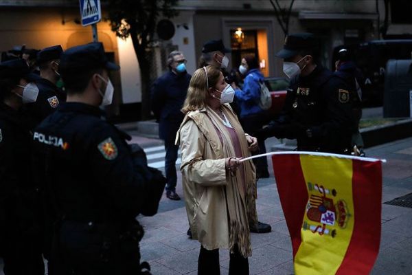 İspanya OHAL’i uzatma kararı aldı