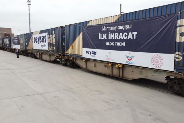 Özel sektörün Marmaray geçişli ilk ihracat blok treni yola çıkıyor