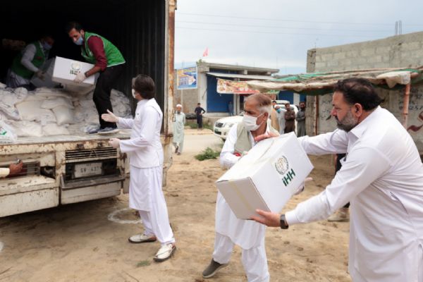 İHH’dan Asya ülkelerine Ramazan yardımı
