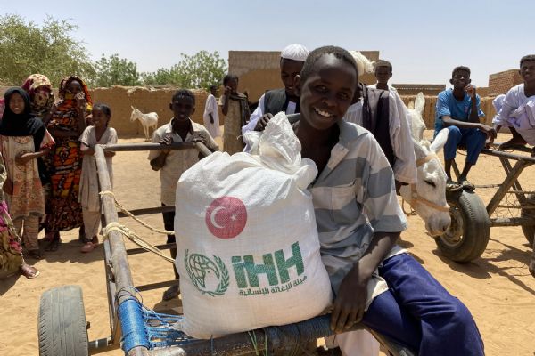 İHH’dan 2 milyon mağdura Ramazan yardımı