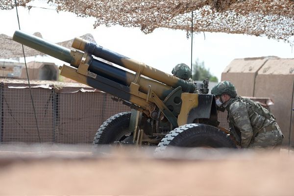 Mehmetçik Suriye'de terör örgütlerine göz açtırmıyor