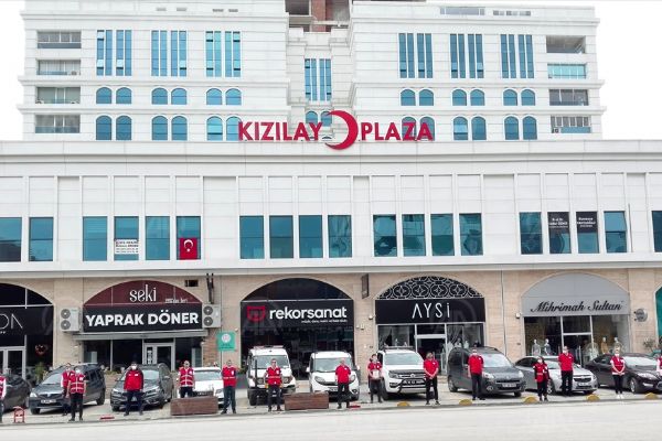 Kızılay, bayram sevincini ihtiyaç sahipleriyle paylaştı