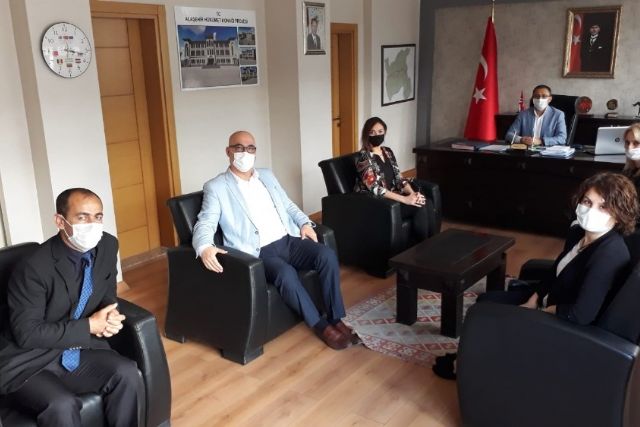 Çocuklar, 'Çocuklarımız mutlu biz mutlu' e-Twinning projesi ile mutlu