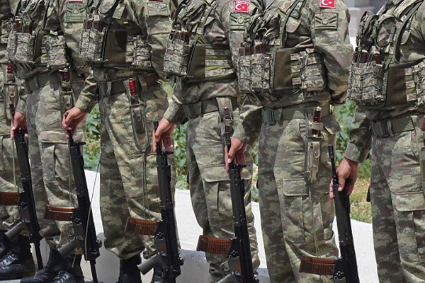 Bakan Akar duyurdu: İşte terhislerin başlayacağı tarih