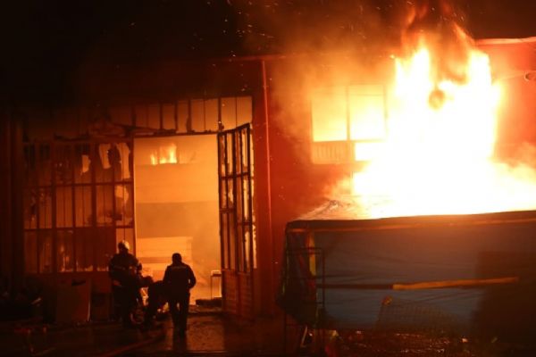 Çorum'da Küçük Sanayi Sitesi'nde yangın çıktı