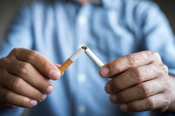 Sigara, Kovid-19 için olası bir bulaşma kaynağı