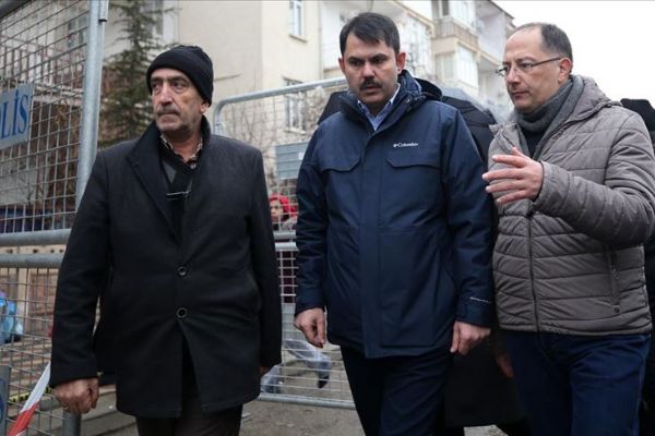 Çevre ve Şehircilik Bakanı Kurum, Elazığ'da incelemelerde bulundu