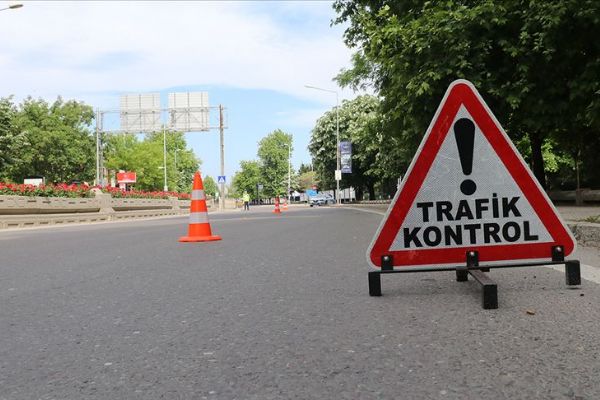 15 ildeki seyahat kısıtlaması yarın gece sona erecek