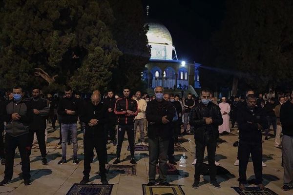 Mescidi Aksa yeniden ibadete açıldı