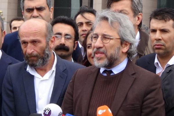 Dündar'a saldırıda 2 tutuklama istemi