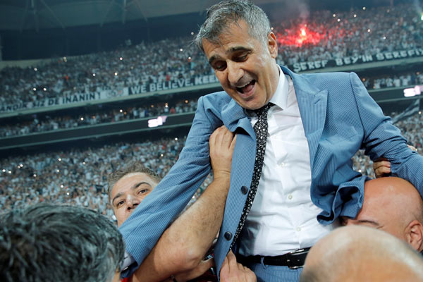 Şenol Güneş'in şampiyonluk sevinci