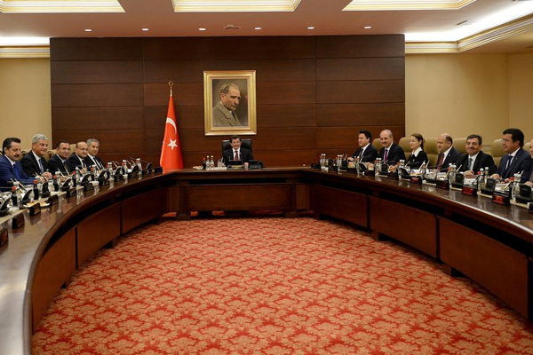 Yeni başbakan belli oldu