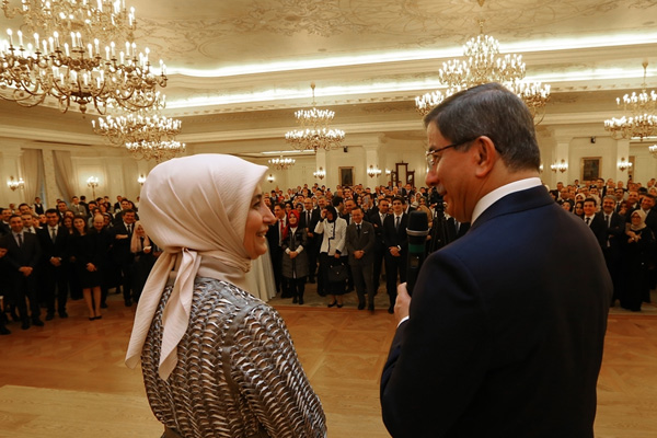 Başbakan Davutoğlu'ndan veda resepsiyonu
