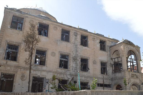 PKK'lılar Şırnak'ta camilere zarar verdi