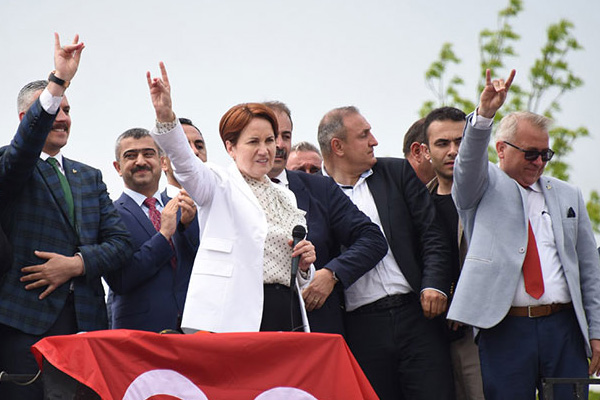 MHP'li muhalifler arasında ilk çatlak: Akşener haksızlık etti
