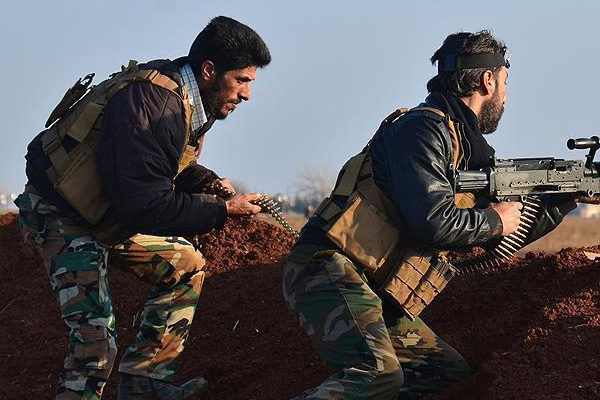 Suriye'de muhalifler 5 köyü IŞİD'den geri aldı