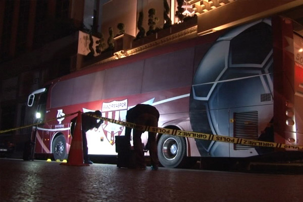 Bandırmaspor takım otobüsü İstanbul’da kurşunlandı