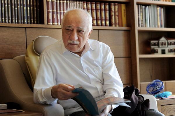 Fethullah Gülen'in AK Parti'ye açtığı davaya ret