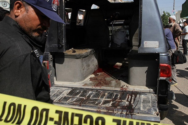 Pakistan'da polise bombalı tuzak