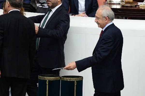 Kemal Kılıçdaroğlu, 'hayır' oyu kullandı!