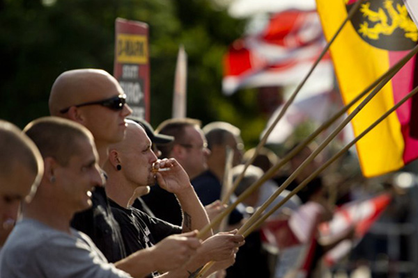 Almanya'da cami karşıtı gösteri