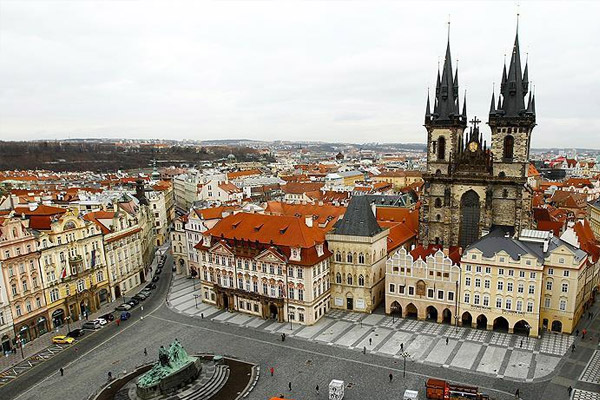 Çek Cumhuriyeti'nde İslam karşıtı seminere tepki