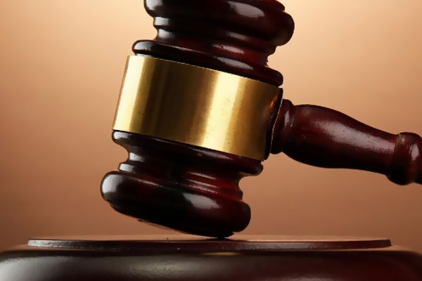 Annesini öldüren zanlıya müebbet hapis istendi