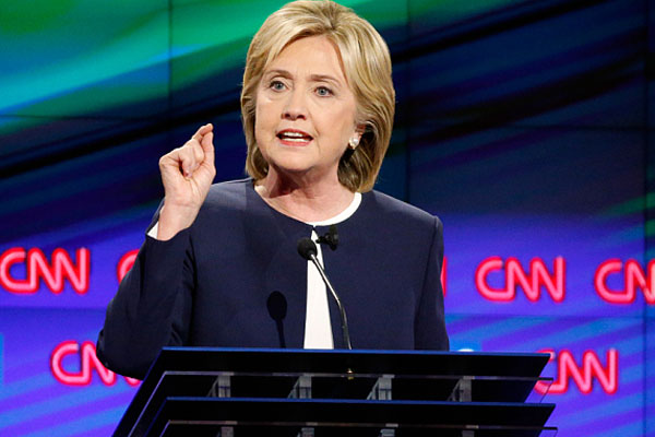 Clinton: Trump başkanlık için yeterli değil