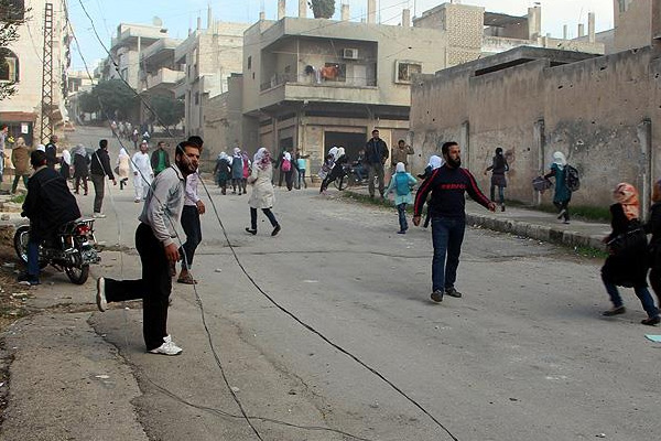 Humus'ta 250 bin kişi abluka altında