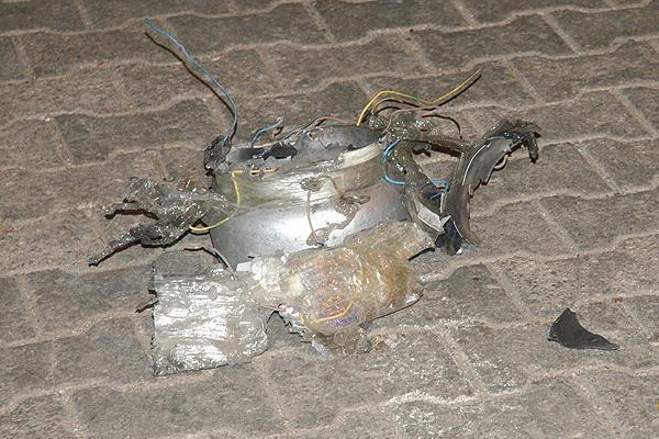 Adana'da bomba süsü verilmiş piknik tüpü patlatıldı