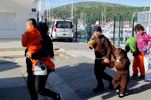 Yunanistan’a kaçmaya çalışırken yakalandılar