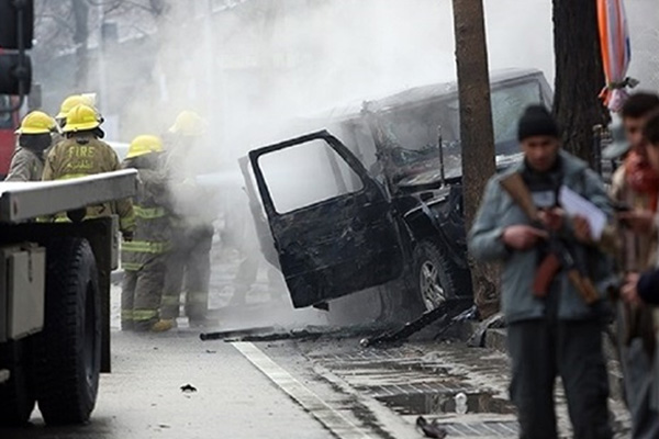 Afganistan'da bombalı saldırı: 11 ölü